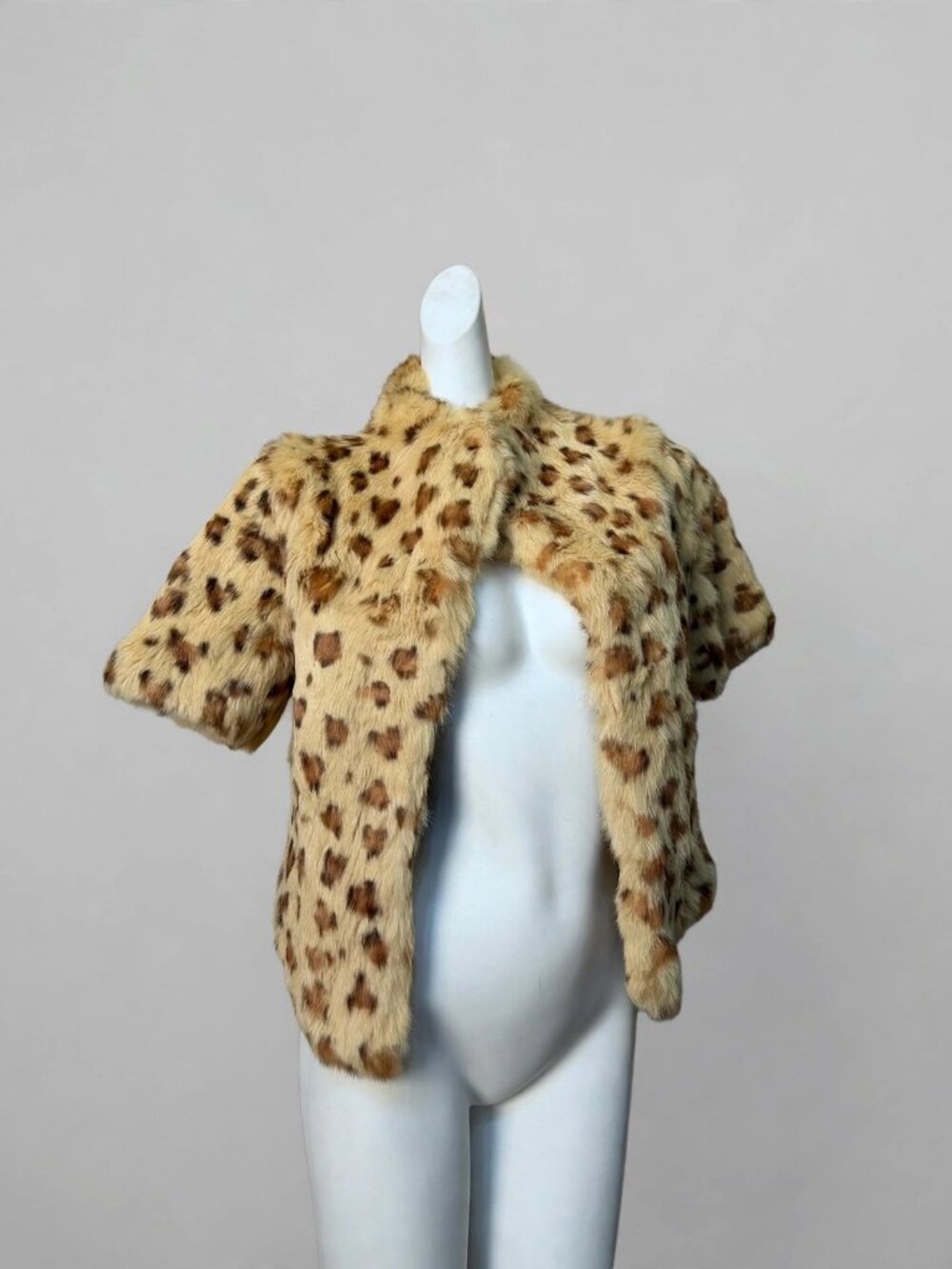 Leopard Print Fur Cropped Jacket – Short Sleeve – XS